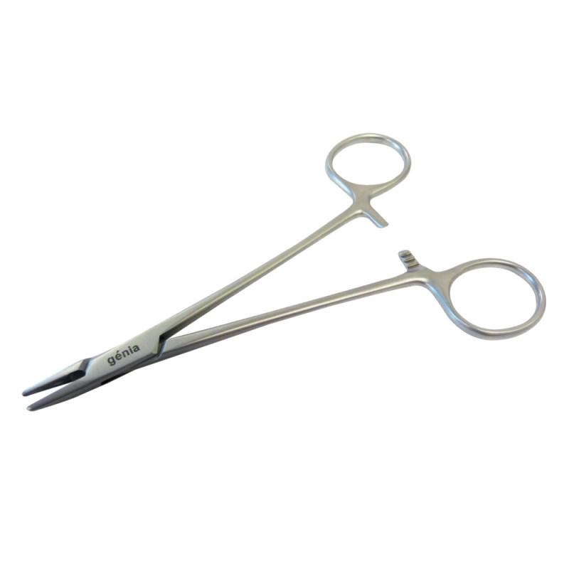 CRILE WOOD NEEDLE HOLDER